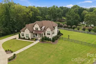 3948 Carmel Acres Dr, Charlotte, NC 28226 - Photo 8