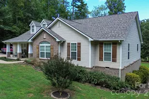 2055 Piper Ridge Dr, Lenoir, NC 28645 - Photo 4