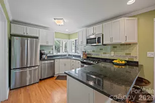 6009 Bismark Pl, Charlotte, NC 28211 - Photo 10