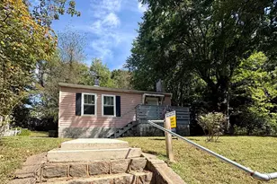 228 Westbrook St, Lenoir, NC 28645 - Photo 2