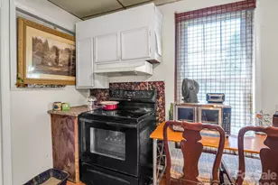 217 Broad St, Shelby, NC 28152 - Photo 10