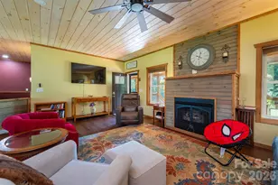 335 James View Rd, Marion, NC 28752 - Photo 14
