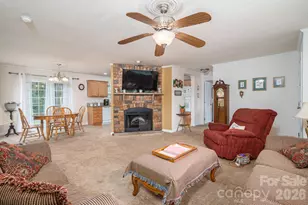2224 Sterling Ridge Dr, Newton, NC 28658 - Photo 8