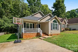 1560 Cambridge Heights Pl NW, Concord, NC 28027 - Photo 2
