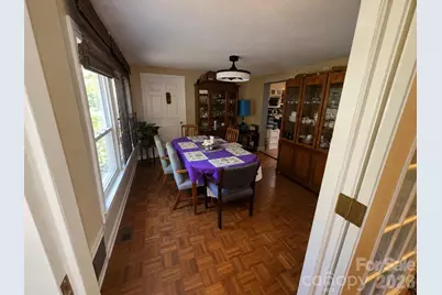 4711 Summit Avenue #4, Greensboro, NC 27405 - Photo 6