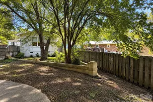 4711 Summit Ave, Greensboro, NC 27405 - Photo 24