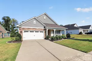1407 Curling Creek Dr, Indian Trail, NC 28079 - Photo 2