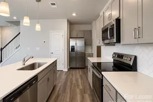 6518 Harlech St, Charlotte, NC 28269 - Photo 14