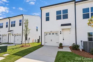 6518 Harlech St, Charlotte, NC 28269 - Photo 2