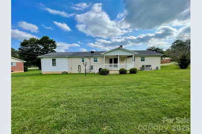 5708 Danville Drive, Kannapolis, NC 28081 - Photo 2