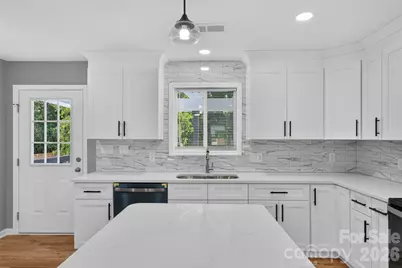 3001 Dalecrest Drive, Charlotte, NC 28269 - Photo 24