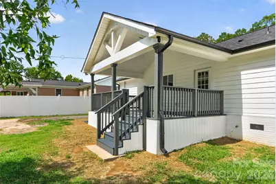 3001 Dalecrest Drive, Charlotte, NC 28269 - Photo 6