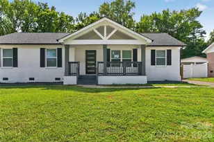 3001 Dalecrest Dr, Charlotte, NC 28269 - Photo 1