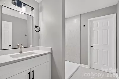 3001 Dalecrest Drive, Charlotte, NC 28269 - Photo 12