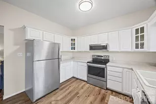 701 Peregrine Ct, Gastonia, NC 28056 - Photo 8