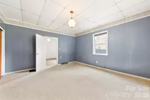 217 S Highland St, Gastonia, NC 28052 - Photo 20