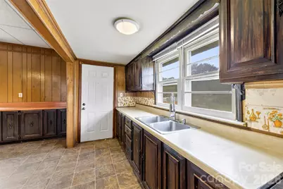 217 S Highland Street, Gastonia, NC 28052 - Photo 10