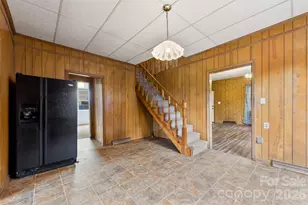 217 S Highland St, Gastonia, NC 28052 - Photo 8