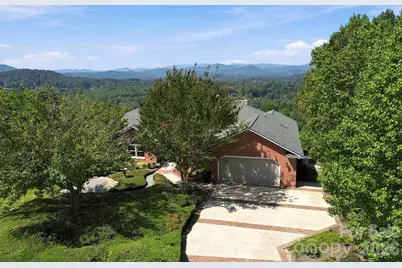 244 Mountain Valley Drive, Hendersonville, NC 28739 - Photo 2
