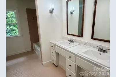 845 Cherokee Place SW, Lenoir, NC 28645 - Photo 26