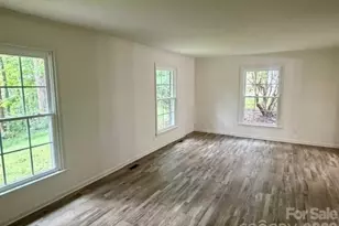 845 Cherokee Pl SW, Lenoir, NC 28645 - Photo 10