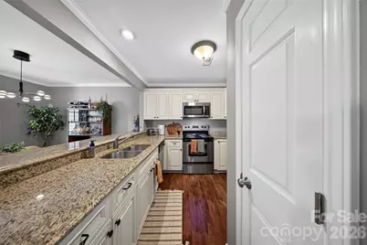 3200 Selwyn Farms Lane #Unit 7, Charlotte, NC 28209 - Photo 6