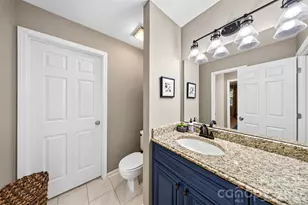3200 Selwyn Farms Ln, Charlotte, NC 28209 - Photo 8