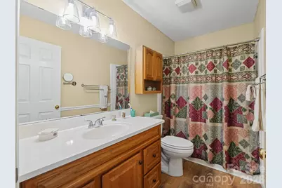 300 Dellford Court, Hendersonville, NC 28792 - Photo 20