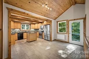 2262 Grandview Peaks Dr, Nebo, NC 28761 - Photo 20