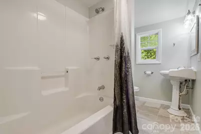 1015 Mountain View Street, Hendersonville, NC 28739 - Photo 22