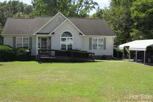 2514 Oxford Cir, Lancaster, SC 29720 - Photo 2