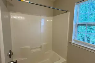 1525 Braveheart Ln, Charlotte, NC 28216 - Photo 12
