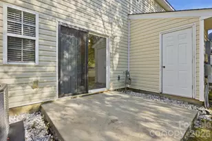 11214 Grass Field Rd, Charlotte, NC 28213 - Photo 32
