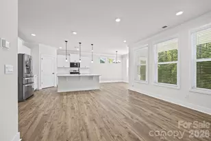 2028 Skyhawk Dr, York, SC 29745 - Photo 10