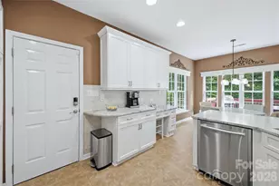 637 Falls Creek Ct, Fort Mill, SC 29715 - Photo 14