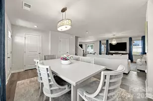 5108 Rustling Pnes Ct, Charlotte, NC 28215 - Photo 6