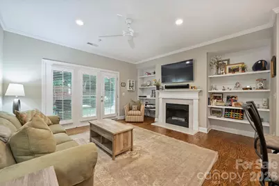 129 Sloane Square Way, Charlotte, NC 28211 - Photo 20