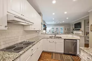 129 Sloane Square Way, Charlotte, NC 28211 - Photo 18