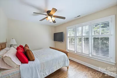 129 Sloane Square Way, Charlotte, NC 28211 - Photo 36