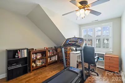 129 Sloane Square Way, Charlotte, NC 28211 - Photo 34