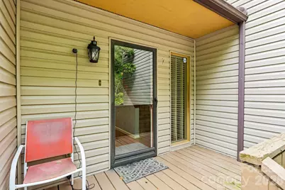 5182 Corbin Lane, Hickory, NC 28601 - Photo 2