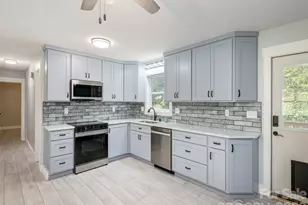 4103 Turnpike Rd, Horse Shoe, NC 28742 - Photo 10