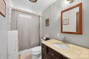 455 Hubbard Rd, Hickory, NC 28601 - Photo 16