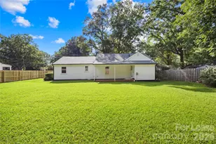 227 N Magnolia St, Mooresville, NC 28115 - Photo 18