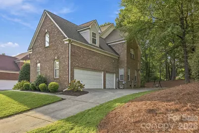 2561 Fallbrook Place NW, Concord, NC 28027 - Photo 38