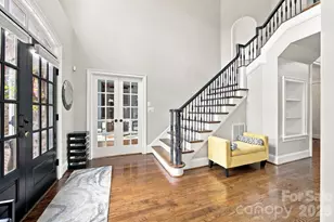 6671 Fox Ridge Cir, Davidson, NC 28036 - Photo 8