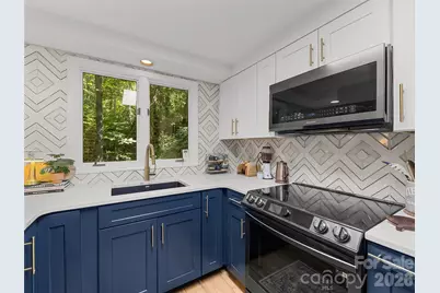 16 Cedarwood Drive, Asheville, NC 28803 - Photo 6