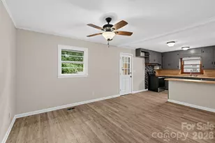 1912 Carpenter St, Shelby, NC 28150 - Photo 4
