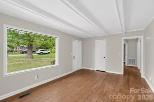 1912 Carpenter St, Shelby, NC 28150 - Photo 8
