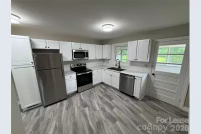 2112 Stewart Avenue N, Newton, NC 28658 - Photo 4